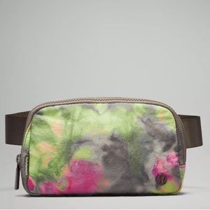 NWT Lululemon Athletica Everywhere Belt Bag 1L Hyper Tie Dye Pink Rover NEW NIP